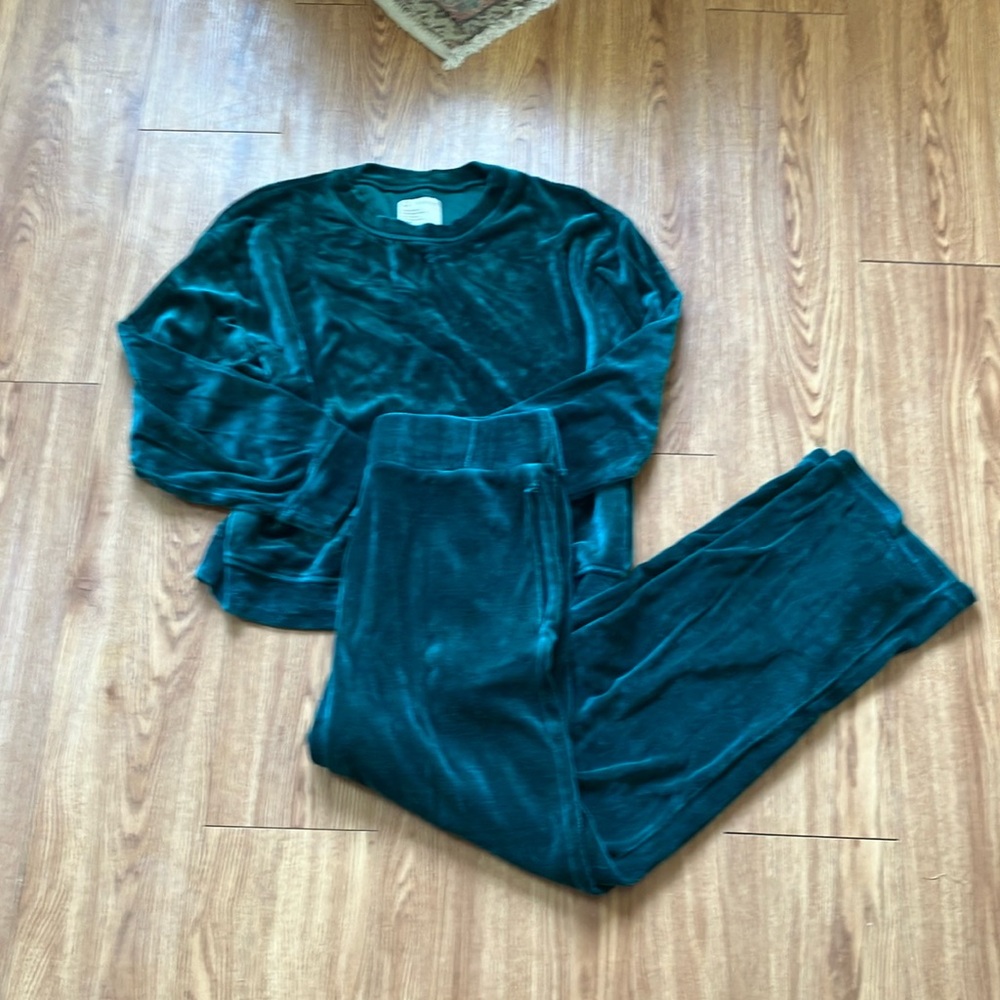 For Days velour set